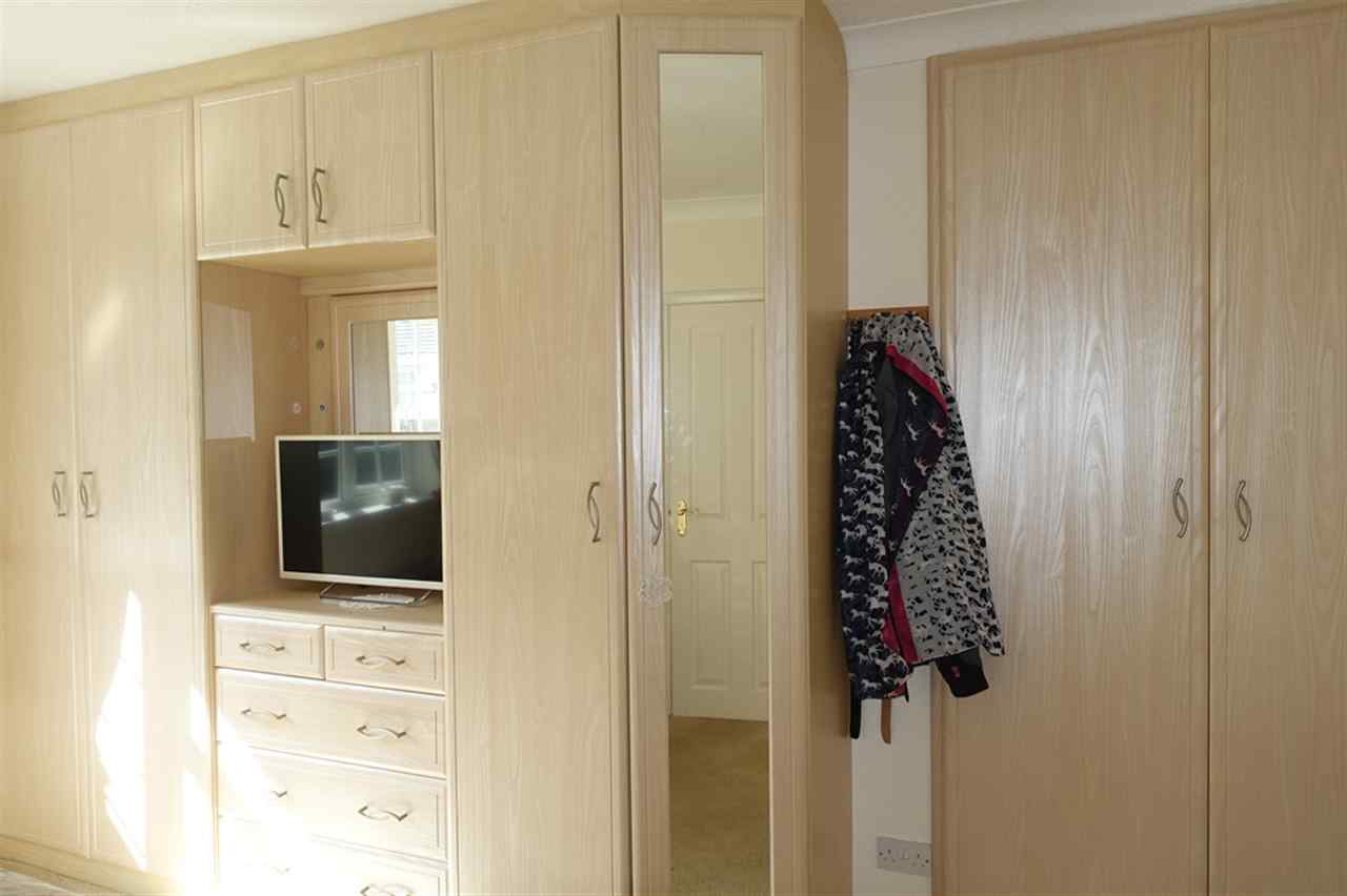 resized-2349823-Bedroom 1B.JPG